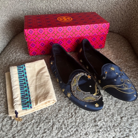 Tory Burch Olympia Embroidered Loafer in Navy SZ 10 - Picture 4 of 7